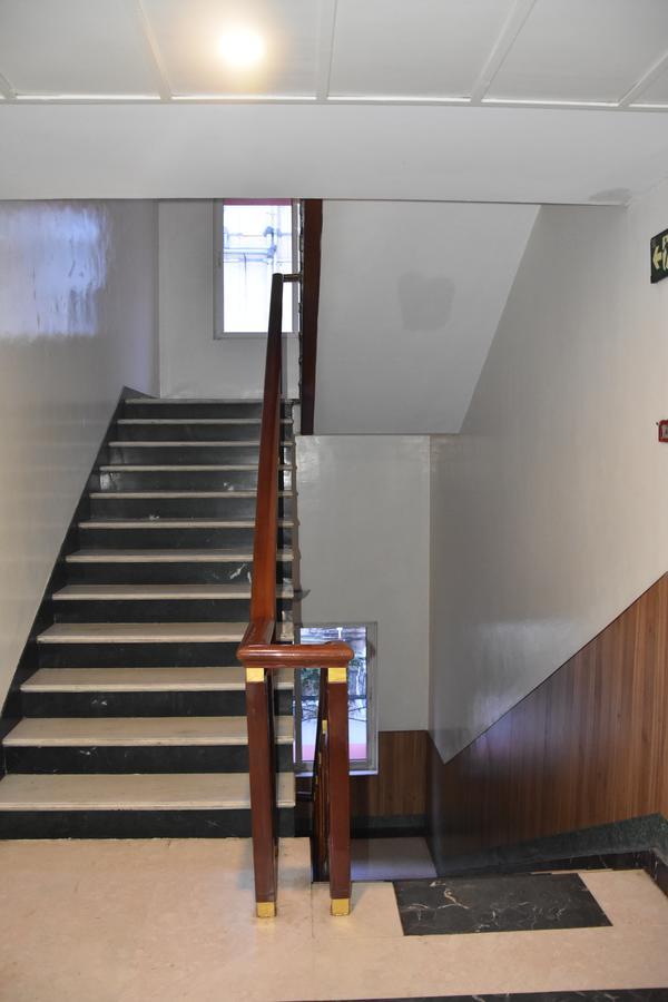 Ulo Chennai Deluxe Hotel ภายนอก รูปภาพ