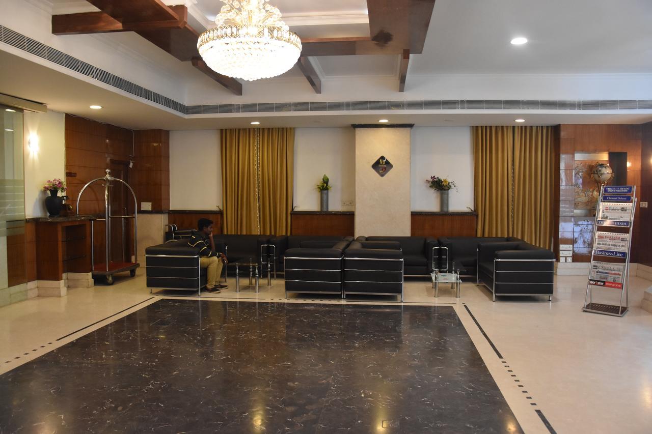 Ulo Chennai Deluxe Hotel ภายนอก รูปภาพ